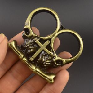 Levensreddende alle metalen gereedschappen ringen cartoon anti wolf en zelfverdediging sleutelhanger hanger overleving hand sluiting witte bot essentie twee vinger252d