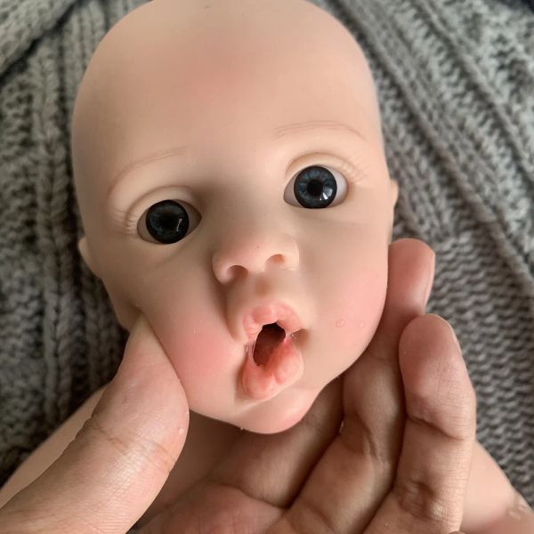 Realista de 35 cm Reborn Baby Baby Body Silicona sólida muy suave Arte realista Bebe Los regalos de cumpleaños pueden beber agua urinat