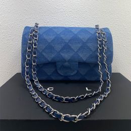 Bolsos de hombro de mezclilla azul claro Bolsa Crossbody Bags Classic Lingge Serie Billet