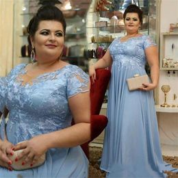 Lichtblauwe plus size chiffon moeder van de bruid jurken met korte mouwen avondjurken Lace Empire Taille Arabische moeders Dresserne 234L