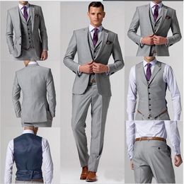 Light Brand Grey Men Mariage Notch Notch Slim Fit Groom Tuxedos Dîner populaire / Robe Darty 3 pièces Pantalon de veste