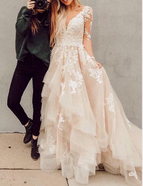 Vestido de novia de encaje bohemio, color champán claro, apliques de tul en capas, corte en A, vestidos de novia sin espalda, ilusión de manga larga Country278T