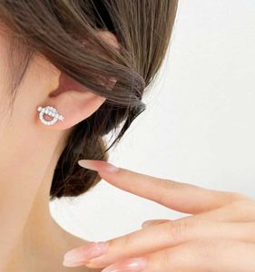 Boucles d'oreilles de créateur léger nez de cochon q plein de diamants en argent pur 18k rose or petit luxe haut de gamme et boucles d'oreilles simples de la lettre Q pour les femmes avec logo