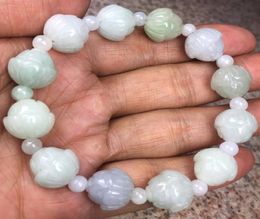 Vert clair naturel A Jade Jadeite Perles Bracelet de fleur de lotus sculptée7231428