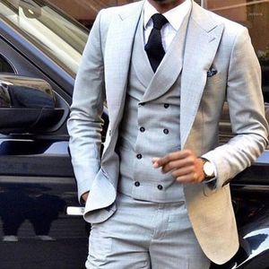 Traje de boda gris claro para hombre Slim Fit 3 piezas esmoquin novio padrino trajes de hombre personalizados para traje hombre1