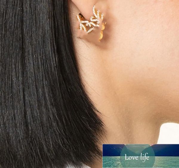 Boucles d'oreilles carrées creuses géométriques incrustées de diamants de haute qualité, légères et de luxe, boucles d'oreilles uniques de tempérament pour femmes