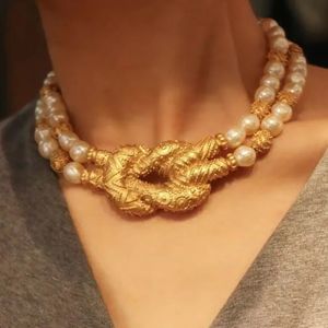 Collier de perle multicouche luxueux léger Luxur