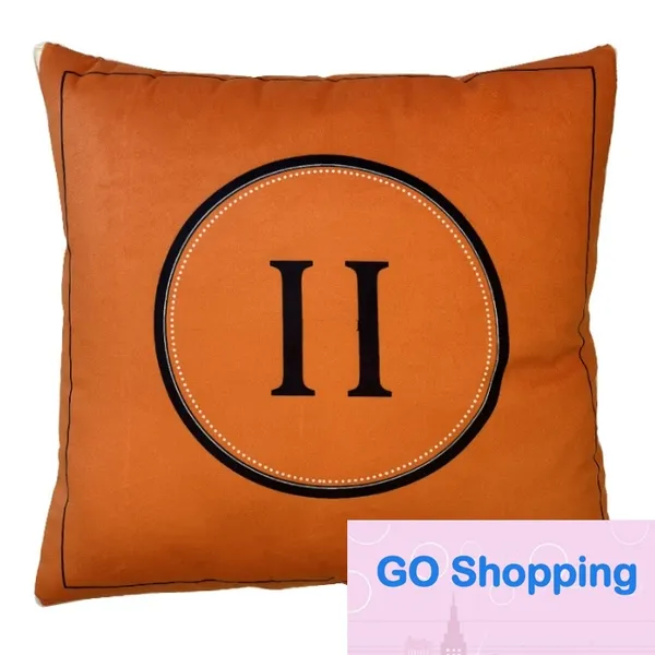 Luxury Luxury Orange Italian Oreader Couvertures Couverture Car Two-in-One Use Siesta Noon Break Living Salon Sofa Cushion Cover Wholesale