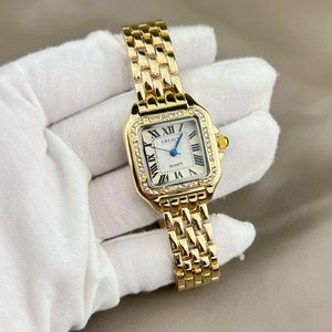 Incrustation de diamants à quartz carrés de luxe léger, réservoir classique en acier inoxydable avec montre pour femme étanche