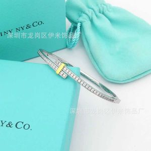 Tiffayss Luxury léger nouveau bracelet en T or à double couleur avec intégration de diamant pour la mode avancée et polyvalente 8x5f