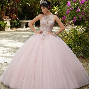 Vestidos de quinceañera de color rosa claro 2022 Sin mangas Tul Largo Dulce 16 Vestido de fiesta Halter Cuentas de encaje Lentejuelas con cordones Princesa Fiesta de cumpleaños Vestido de fiesta Vestidos De 15 años