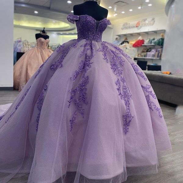 Robe de Quinceanera violet clair, sans manches, en forme de cœur, robe de bal, douce seize, avec des Appliques de paillettes, robe de soirée, 2024