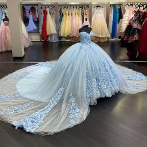 Light Sky Blue Beaded Ball Gown Quinceanera Dresses Flowers Appliqued Sweetheart Neckline Sequined Prom Gowns Tulle Sweep Train Sweet 15 Masquerade Dress