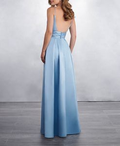 Lichte hemel blauwe bruidsmeisje jurk met zakken sexy backless vloer lengte satijnen bruidsmeisje jurken spaghetti backless lange feestjurken