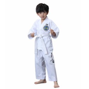 Taekwondo Dobok ITF Uniforme entier broderie en arts martiaux costume de combattant avec une ceinture WIE gratuite 240429