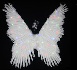 Oplichtende Veer Vlinder Engelenvleugels Vrouwen Tiener Gloeiende LED Knipperende Fee Wing Cosplay Halloween Kostuums Halloween Accessoires Fotografie Rekwisieten