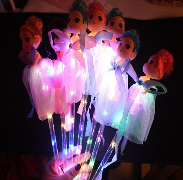 Bâtons de baguette lumineux LED baguettes magiques de poupée princesse rougeoyante avec jouet de robe pour enfants semblant jouer accessoire piles incluses rose bleu 1767788