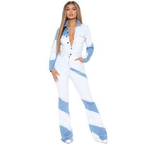 Lichte wassing, stretch, functionele zakken, tie-dye denim jumpsuit met lange mouwen en wijde pijpen