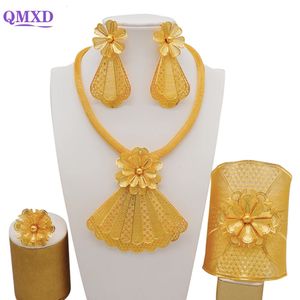 Ensembles de bijoux légers et fins de Dubaï pour femmes, pendentif à grande fleur, collier indien, boucles d'oreilles, cadeaux d'anniversaire de mariage marocain, 240311