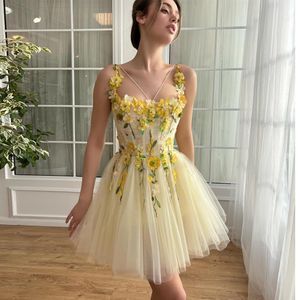 Lichtgele bloemen Homecoming -jurken 3D Appliqued Short Prom jurk vierkante halslijn Een lijn tule afstudeerjurk voor verjaardag