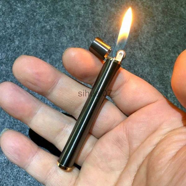 Lighters Creative Mini Metal Sand Wheel Open Flame Bustane Gas plus léger rétro cylindrique portable Cycle gonflable Gadgets Exquis 240325