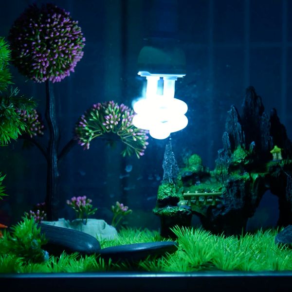 Éclairage Ampoule ultraviolette E27 50 100 UVB 13W Lampe lumineuse pour reptiles pour animaux de compagnie Ampoule lumière du jour pour tortue, poisson, amphibiens, point de repère