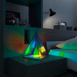 Lichten 3D Piramide Slaapkamer Decor RGB Sfeer Nachtlampje USB Desktop Decoratieve Lamp Creatieve Magische Kubus Doos Kamer Versieren Verlichting HKD230704