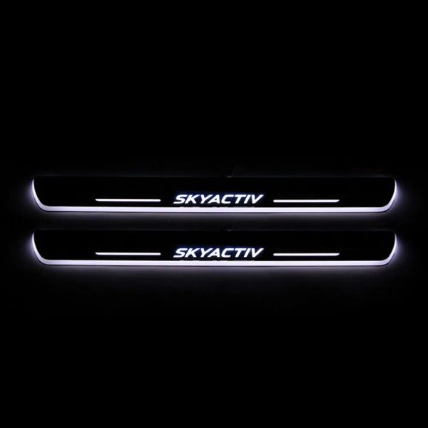 Lumières pour Mazda 3 Skyactiv 2014 2020 Acrylique Moving LED Pédale de bienvenue Plate de schuff Poudal Porte de basculement Lumière