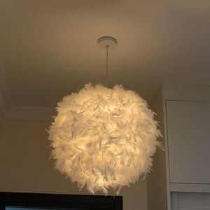 Lichten moderne led hanglamp E27 lamphouder Fairy Hangende lampen Goose Feather Slaapkamer Eetkamer Loft plafond kroonluchter 0209