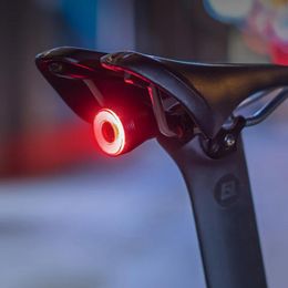 Lumières Rockbros Q5 vélo feu arrière intelligent vélo feu arrière Ipx6 étanche démarrage/arrêt automatique détection de frein lampe de poche LED accessoires