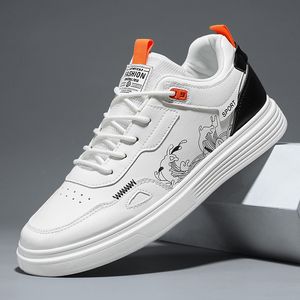 Zapatillas de deporte para hombres livianos para hombres deportes PU cuero transpirable hombre plano blancos tenis zapatos de senderismo zapatos desinger zapatos al aire libre