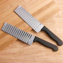 Couteau à trancher à copeaux en acier inoxydable à motif ondulé créatif léger couteau à pommes de terre domestique