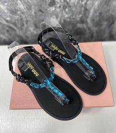 Crystal Lightweight Women's Designer Sandals plats Clip Clip Toe Lace Lacet Inner Cuir Slippers Indoor Park Leisure Beach Shoes Taille 35-42