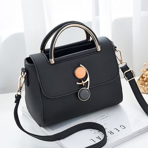 Lichtgewicht Medium Dome Crossbody Bag met Kwastje Zipper Pocket Verstelbare Strap PU Lederen Handtas Handvat Tote Schoudertassen