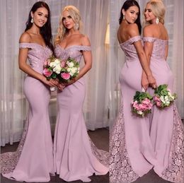 Lilac 2024 Lichte zeemeermin bruidsmeisje jurken van de schouder kanten applique sweep trein strand plus size bruiloft jurken op maat gemaakte formele avondkleding