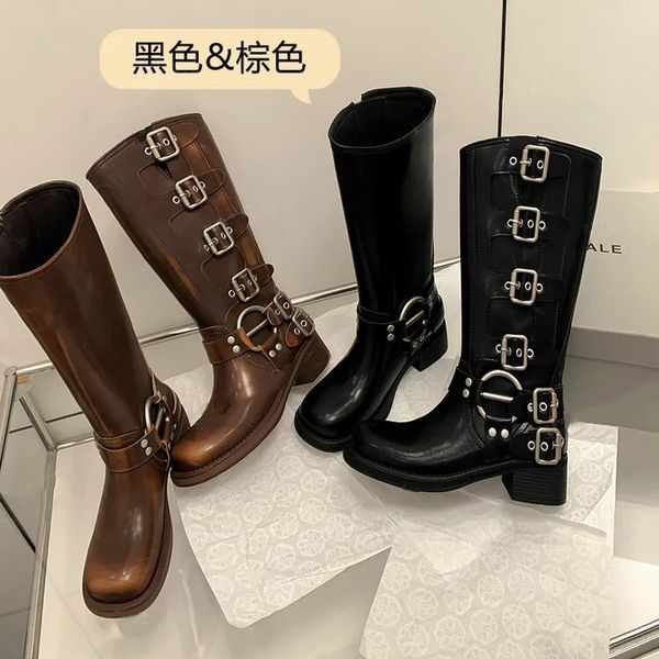 Lily Wei Biker Genou Bottes Bottes Hautes Chaussures Style Y2k Bottes En Cuir Marron Bottes De Cowgirl Bout Rond Talon Chunky Bottes Martin Moto Boucle Biker Harnais bottillons