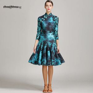 Lin Fei'er Robe de pratique de danse latine adulte pour les femmes GB042 Split Cheongsam Collar nouveau style