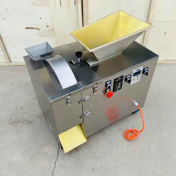 LINBOSS usine sortie électrique commerciale pâte à pizza rouleau machine boulangerie pâte laminoir machine pâtes faisant la machine fabricant de nouilles