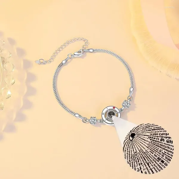 Bracelets à maillons 100 langues Je t'aime Bracelet de projection Mode Pendentif Bijoux pour femmes Cadeaux 2024 Simple Charme Accessoires romantiques
