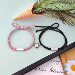 Link Armbanden 2 stks / Set Hartvormige Magneet Armband Voor Koppels Charm Trekken Mannen En Vrouwen Valentine'Day Sieraden Geschenken