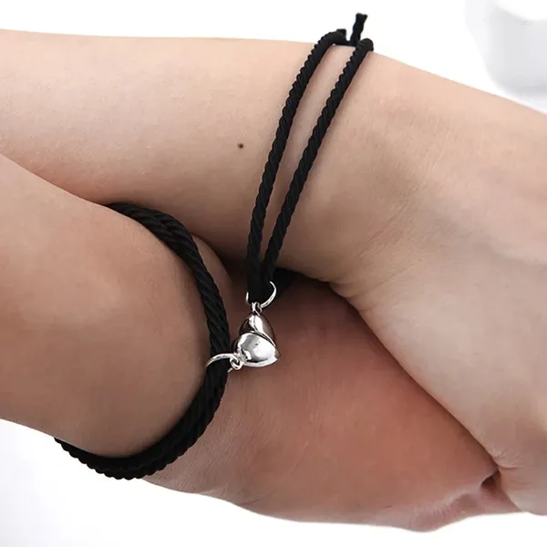 Pulseras de eslabones Corazón blanco y negro Cuerda trenzada Pulsera de pareja Forma de atracción magnética Regalo ajustable del día de San Valentín