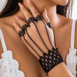 Link Armbanden creatieve vintage zwarte kanten vinger pols ketting ringen voor vrouwen metaal verbinden Handharnas Ambels Halloween sieraden