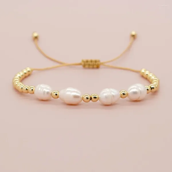 Link Bracelets Ins Niche Diseño Luz coreana Luxury Luxury Color Importado Retención de cuentas de cobre Barroque Barroque Agua dulce Pearl Women's