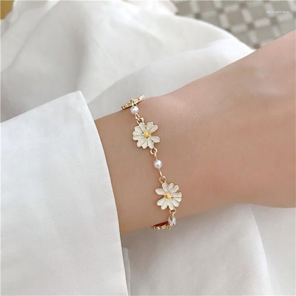 Pulseras de eslabones Japonesas y coreanas Ins Estilo frío Aleación Pulsera en forma de flor Temperamento Uso diario Lady Little Daisy Mujer