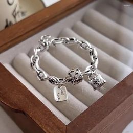 Bracelets de liaison Lettre petite serrure Bracelet couple simple pour femmes conception vintage design haut de gamme bijoux de mode de vent froid