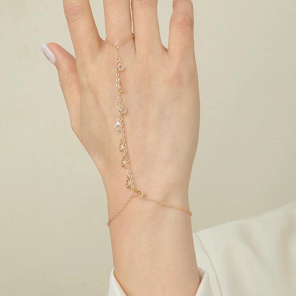 Bracelets de liaison Todorova exquise zircon Pendant les anneaux de doigt pour les femmes Boho Connected Hand Harness Bijoux Bijoux