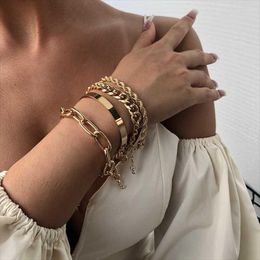 Cadena de eslabones 2022 Pulsera gruesa de aleación exagerada Moda europea y americana para mujer Oro simple