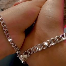 Link, Ketting 2 stks / set hartvormige magneet attractie armband voor paren roestvrij staal Cuba vrouwen mannen charme sieraden minnaar geschenken