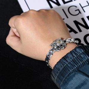 Link Chain Domineering Retro Design Tiger Head Watch With Year Bracelet Men Hipster Persoonlijkheid Mode Mode Silver Jewelry Accessories214J