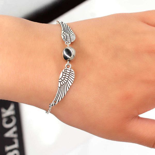 Cadena de enlaces Bracelet Golden Snitch Relantales Muerte Potters Quidditch Ball Plate Silver Angel Angel Wing Jewelry Regalos para fanáticos Accesorios G230208